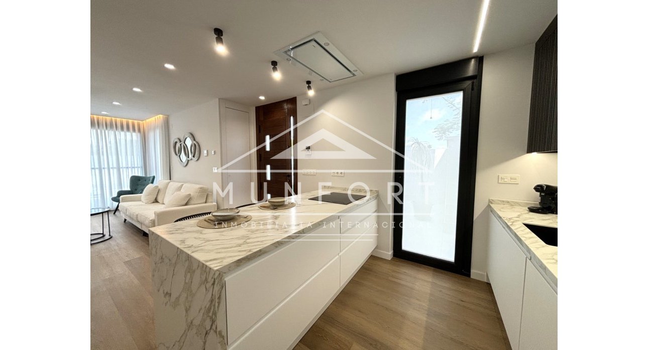 Resale - Villas -
Pilar de la Horadada