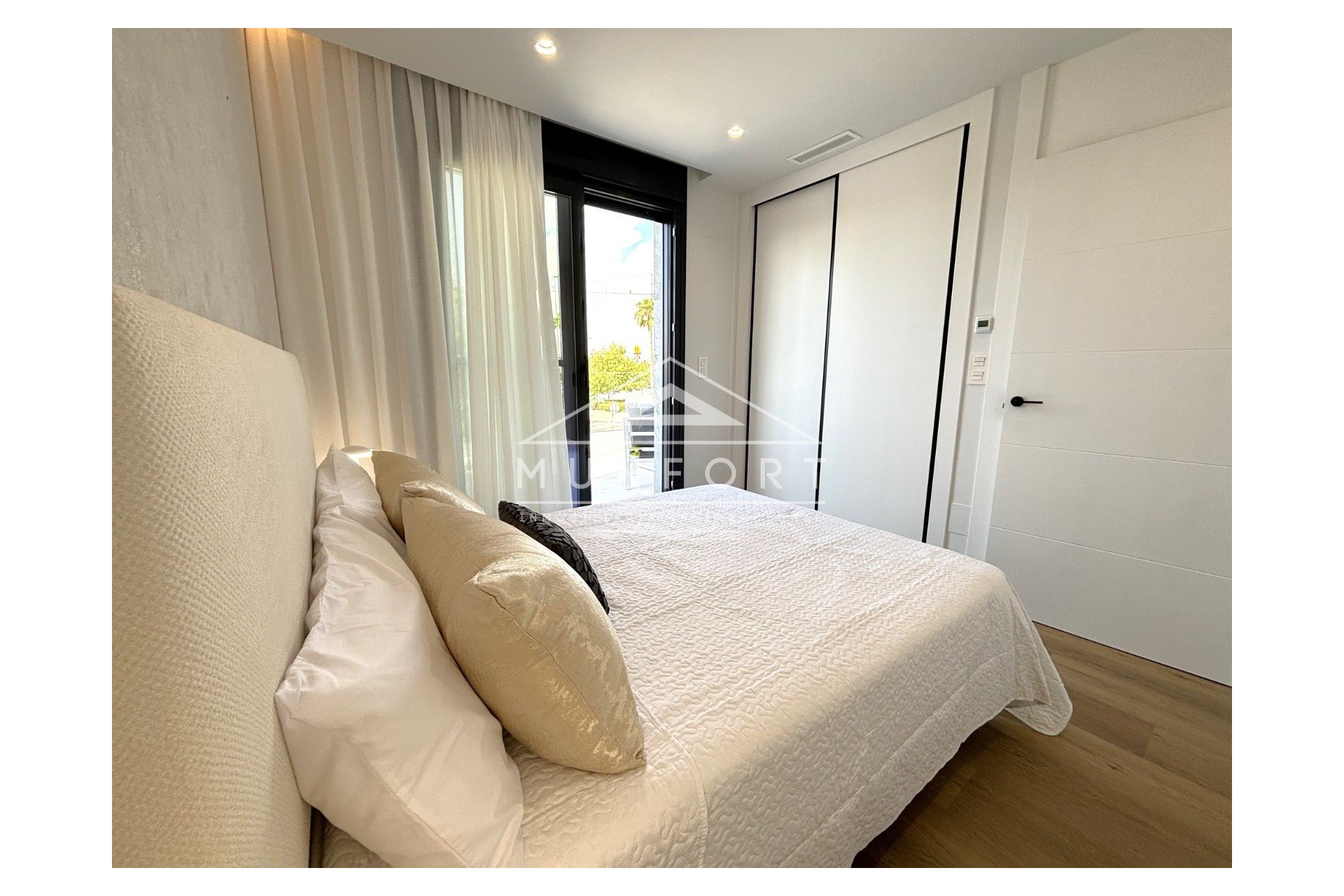 Resale - Villas -
Pilar de la Horadada