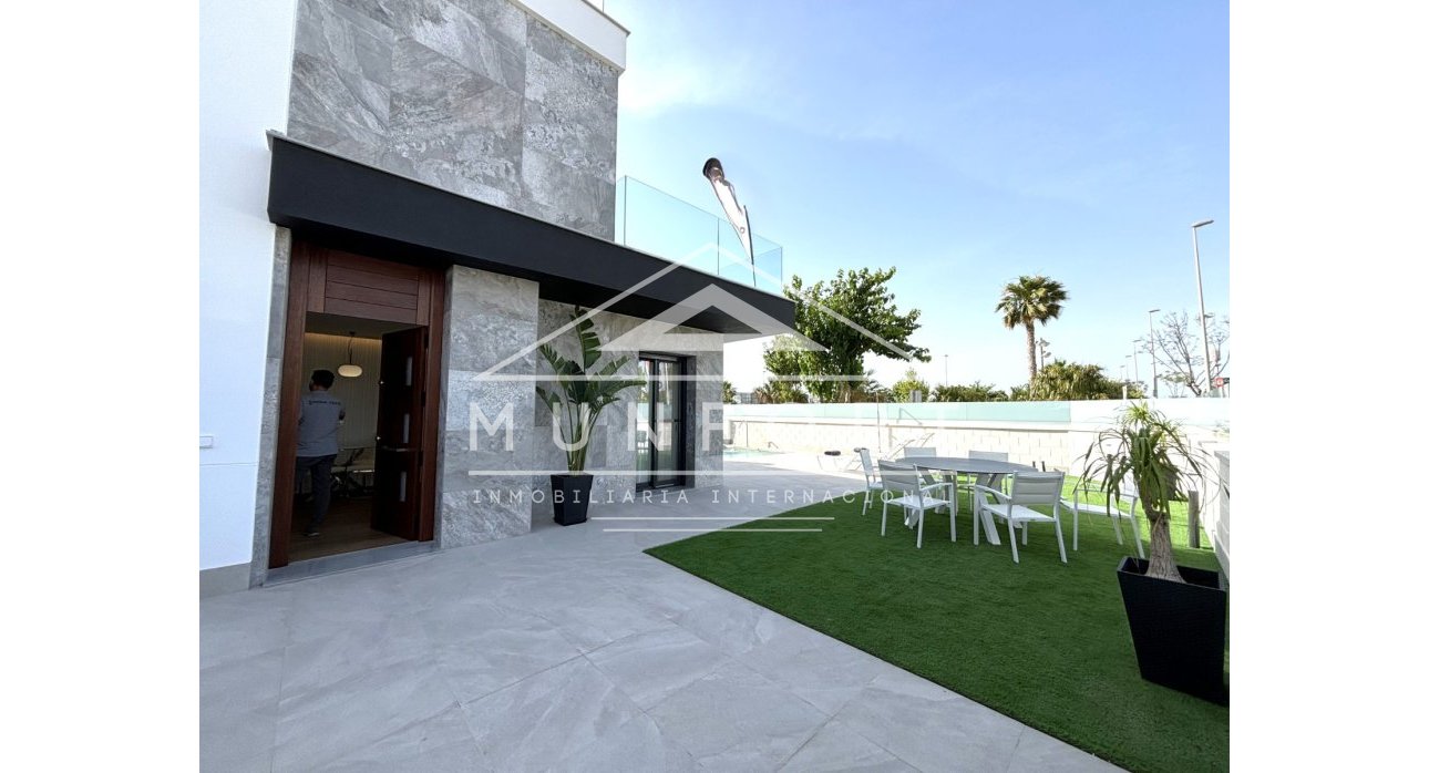 Resale - Villas -
Pilar de la Horadada