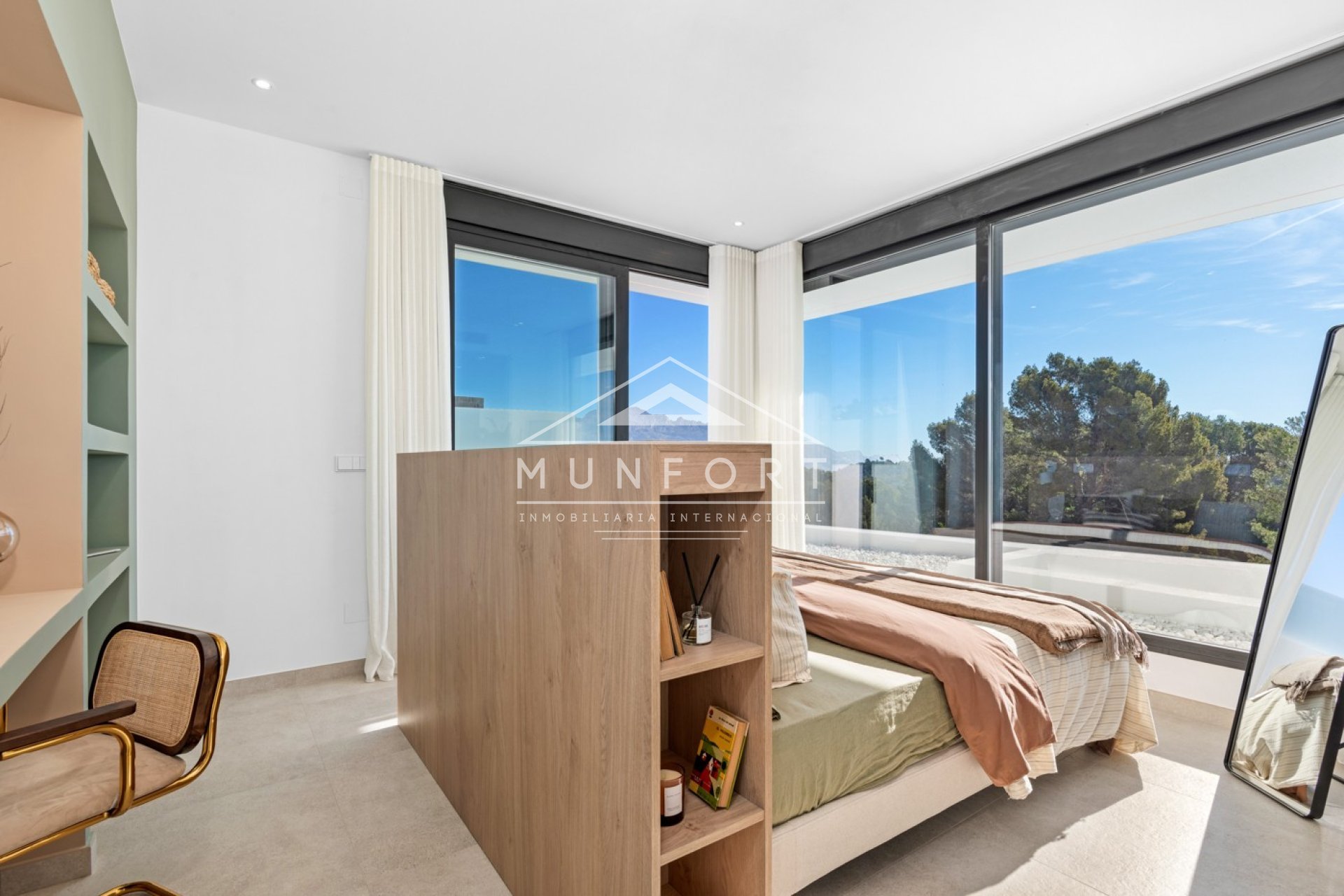 Resale - Villas -
Polop de La Marina 