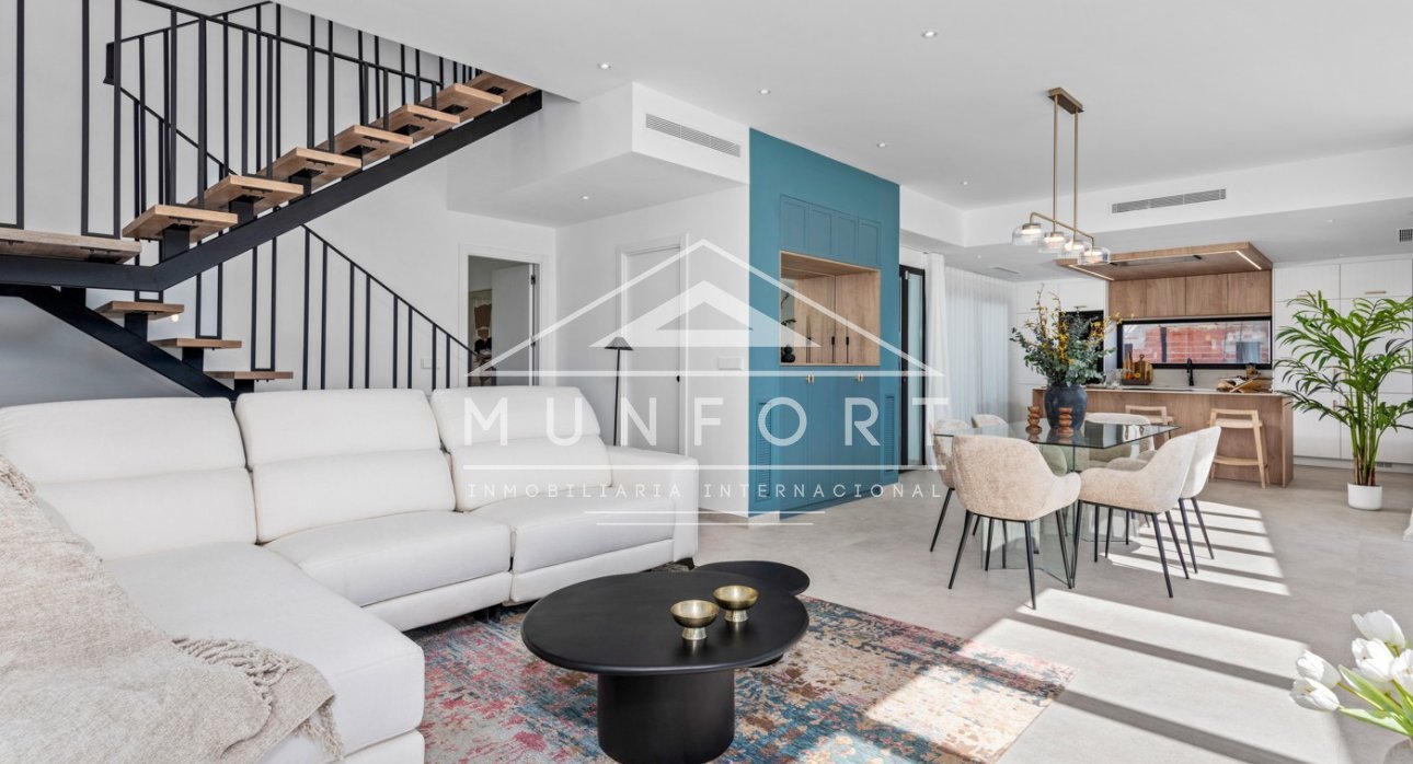 Resale - Villas -
Polop de La Marina 