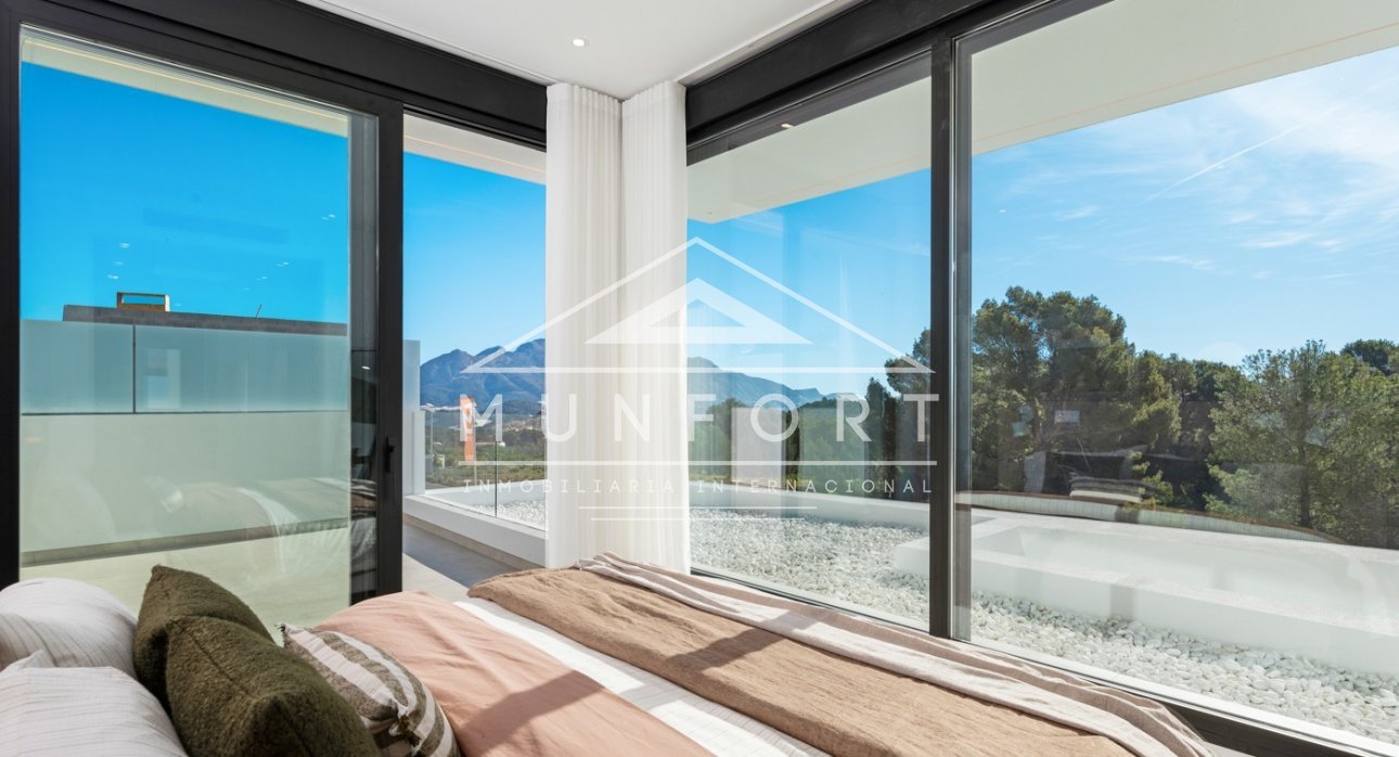 Resale - Villas -
Polop de La Marina 