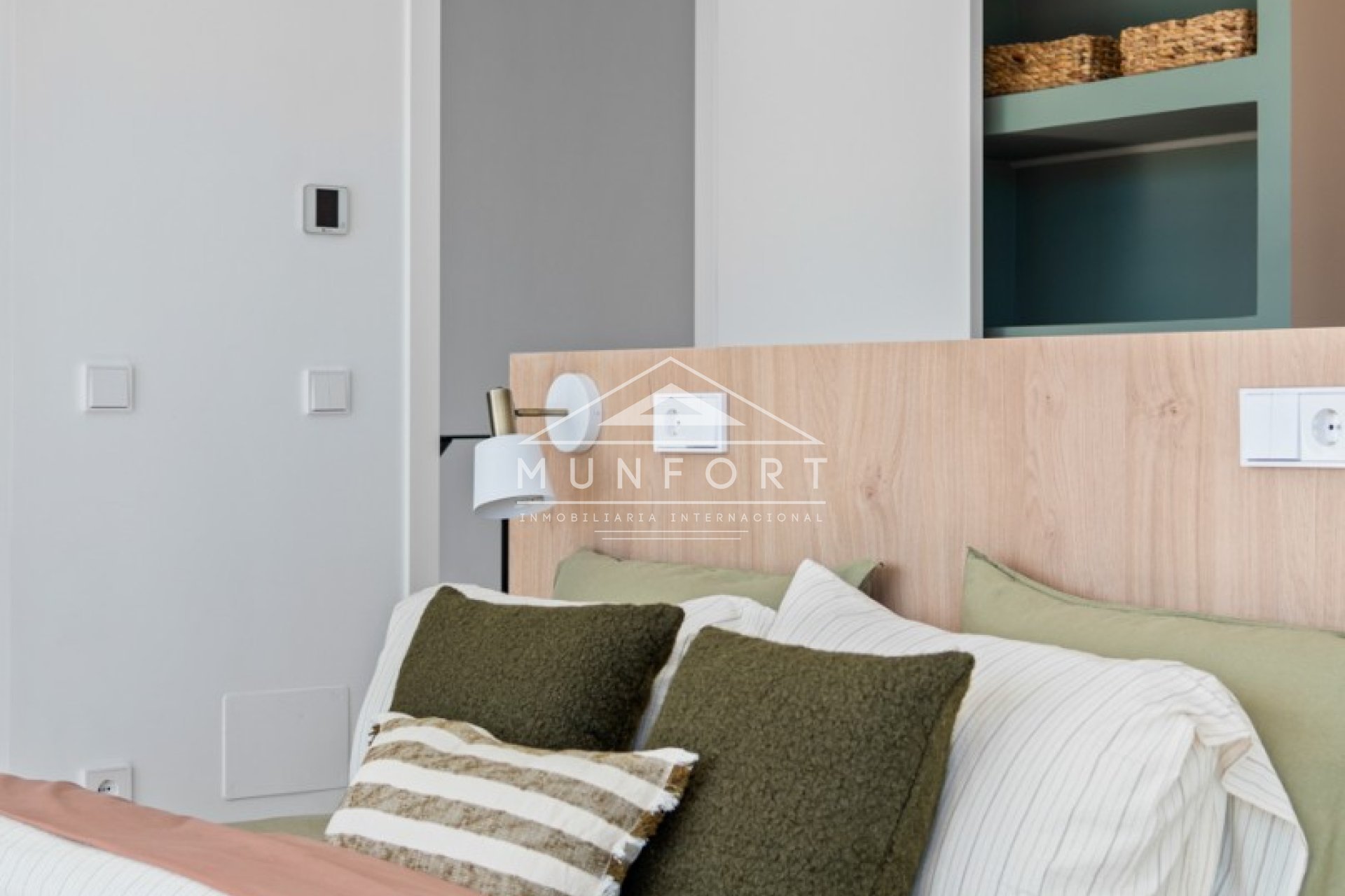 Resale - Villas -
Polop de La Marina 