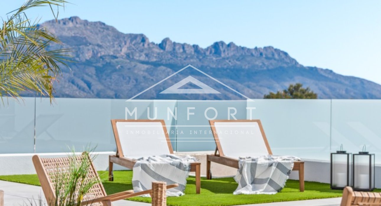 Resale - Villas -
Polop de La Marina 