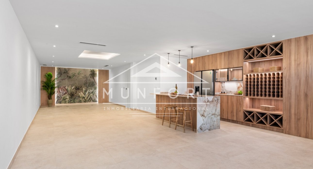 Resale - Villas -
Polop de La Marina 