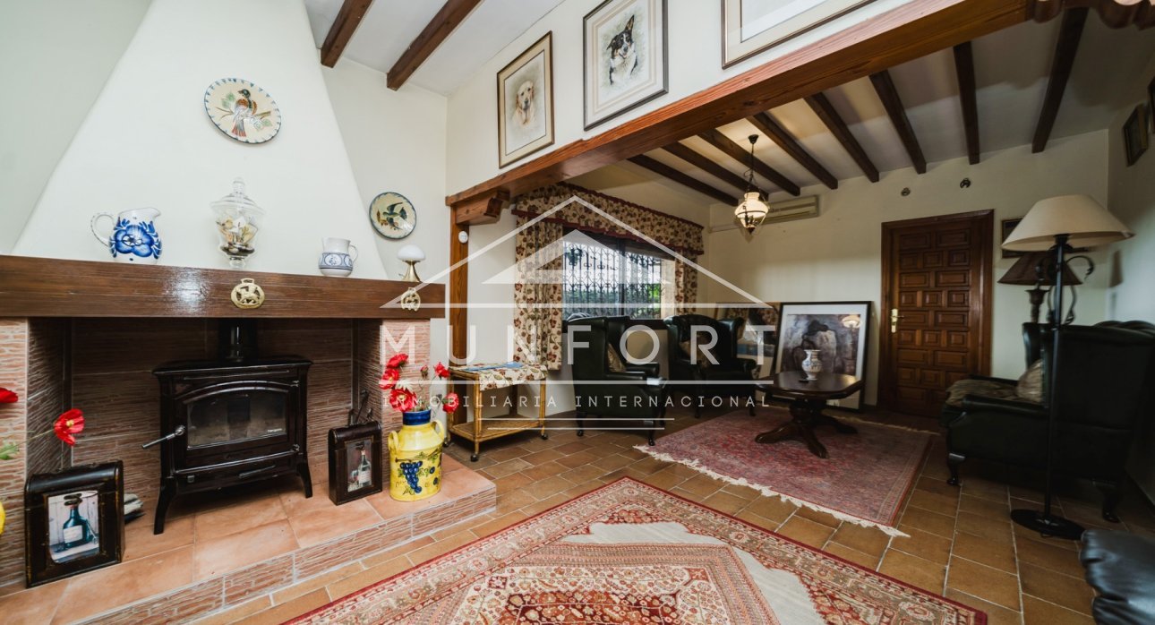 Resale - Villas -
Pozo Estrecho