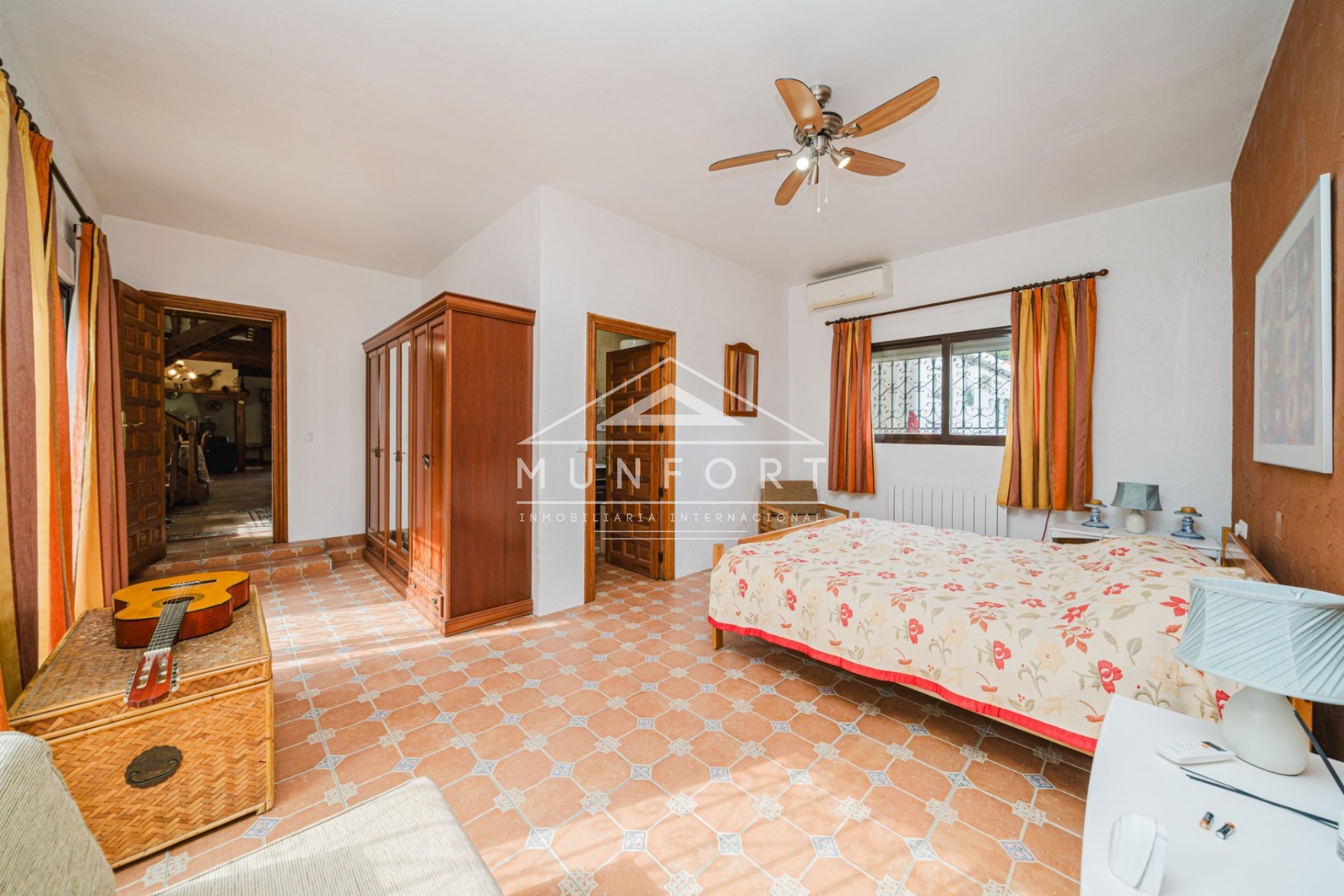 Resale - Villas -
Pozo Estrecho