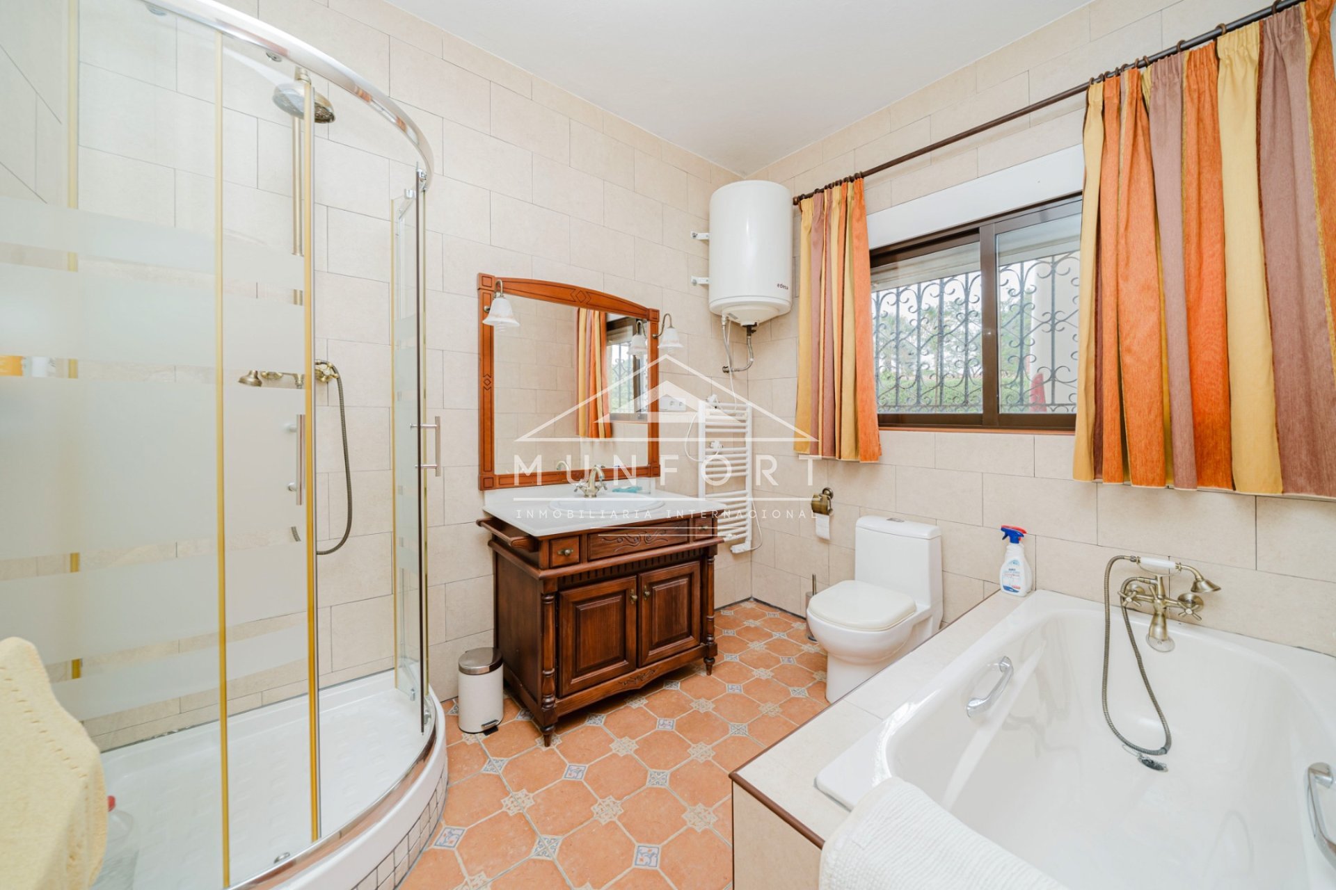 Resale - Villas -
Pozo Estrecho