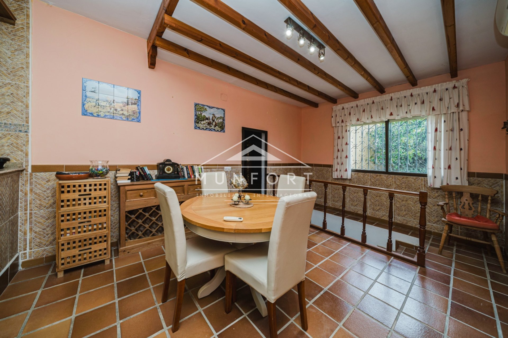 Resale - Villas -
Pozo Estrecho