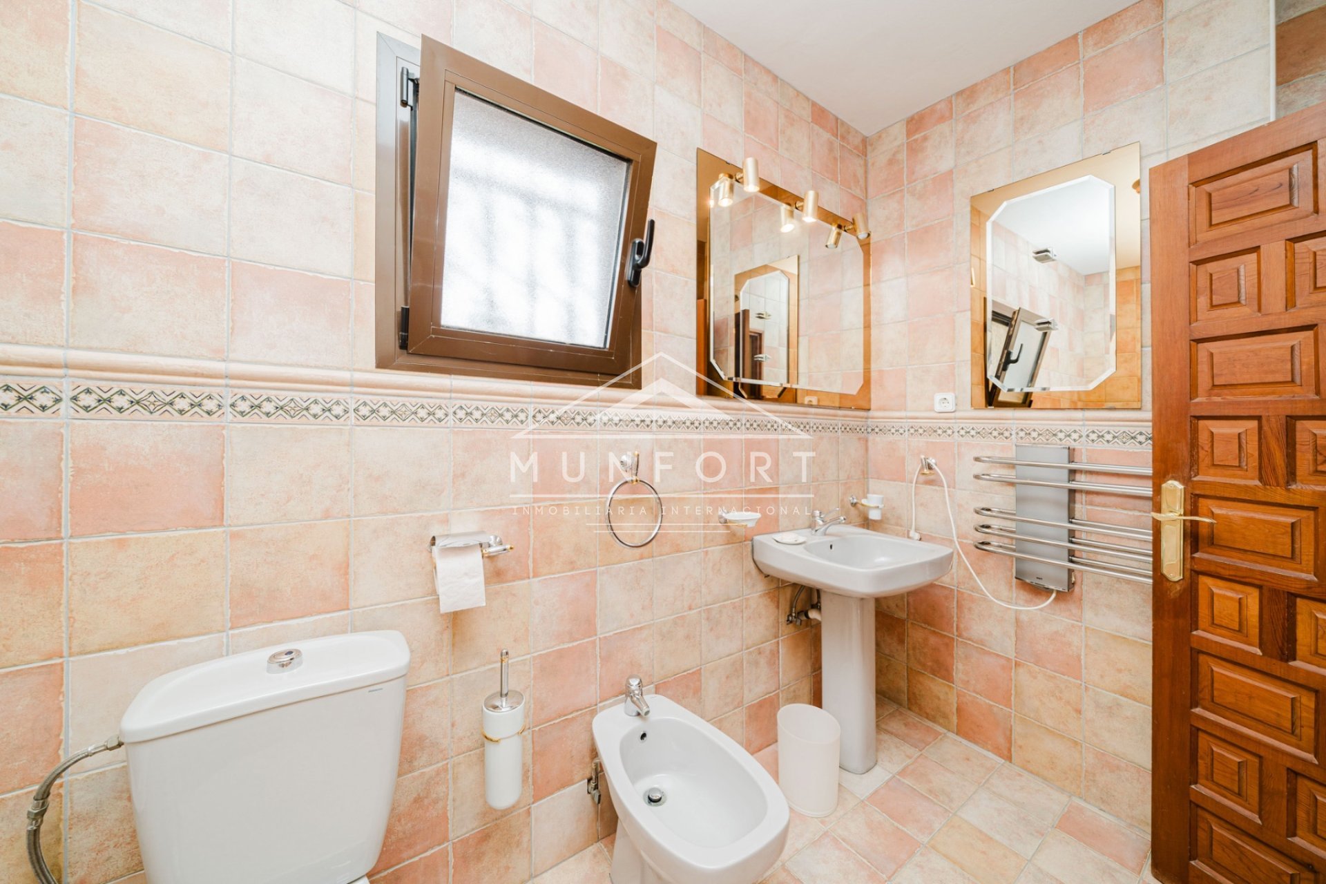 Resale - Villas -
Pozo Estrecho