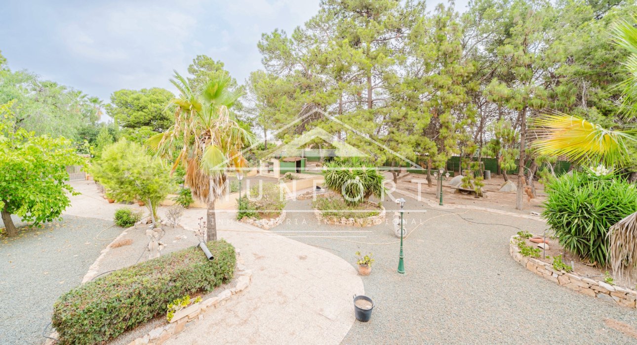 Resale - Villas -
Pozo Estrecho