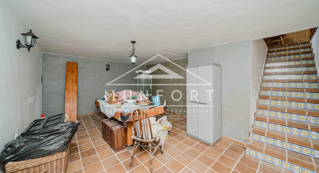 Resale - Villas -
Pozo Estrecho