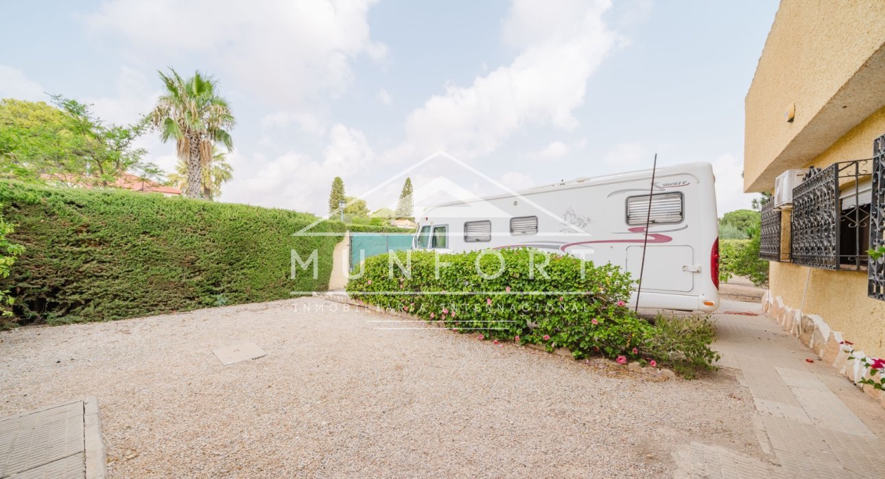 Resale - Villas -
Pozo Estrecho