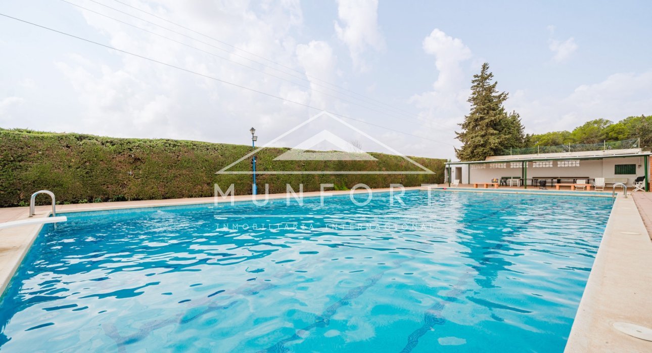 Resale - Villas -
Pozo Estrecho