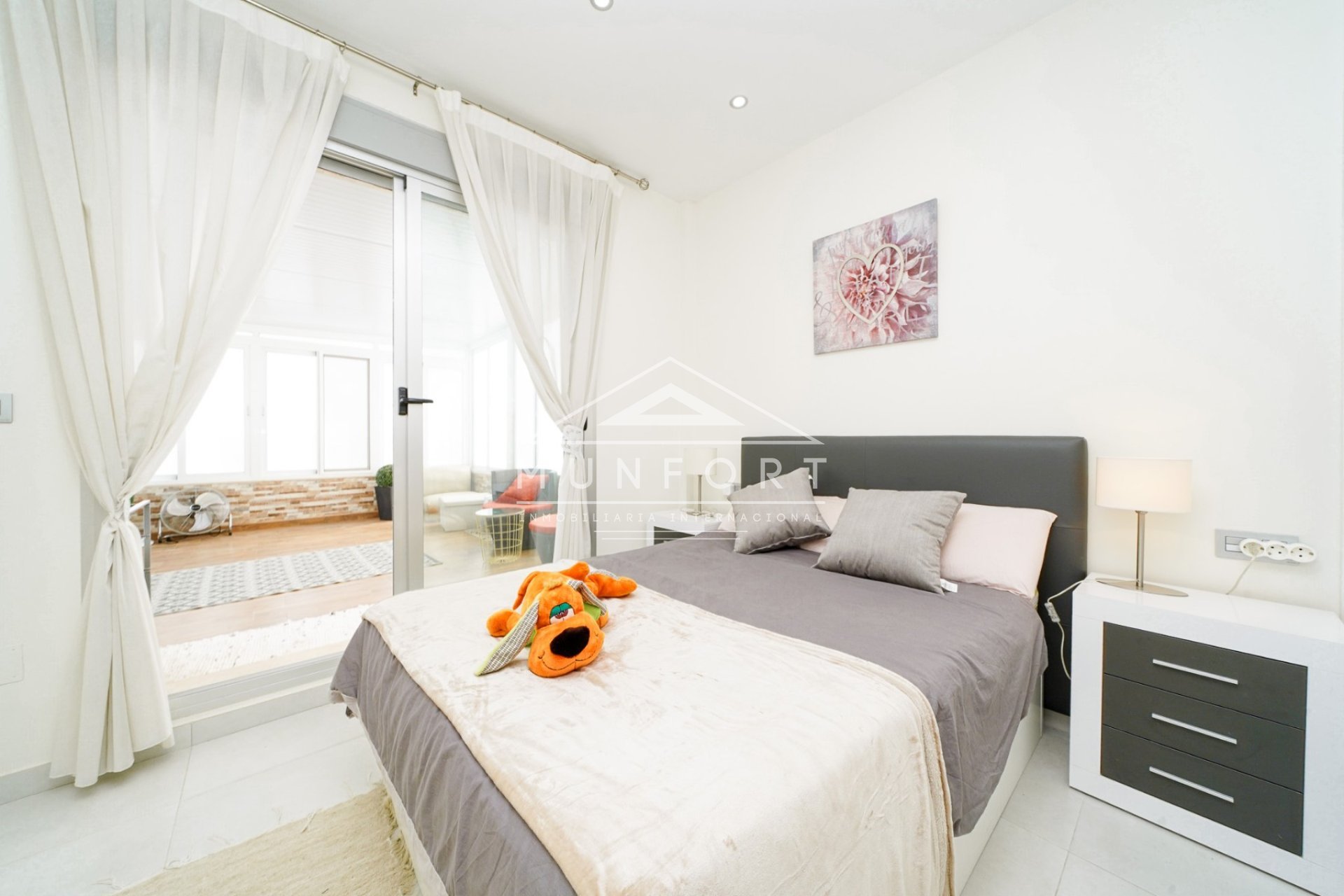 Resale - Villas -
Rojales