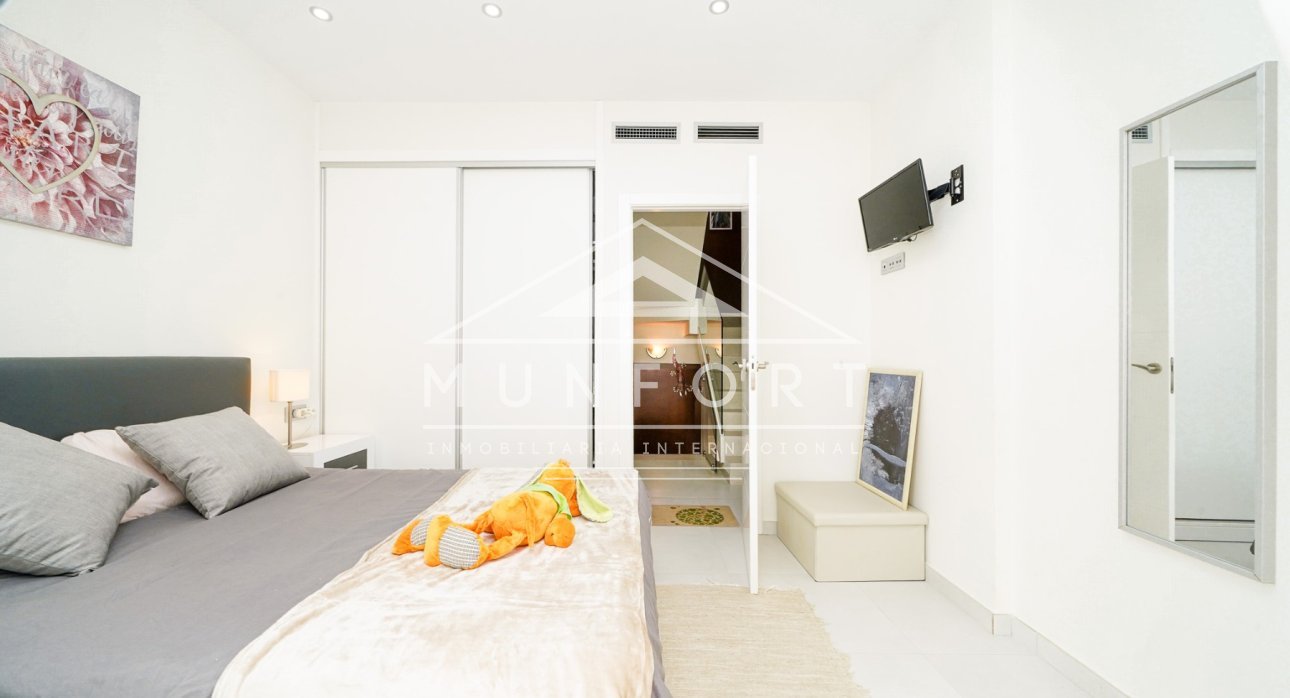 Resale - Villas -
Rojales