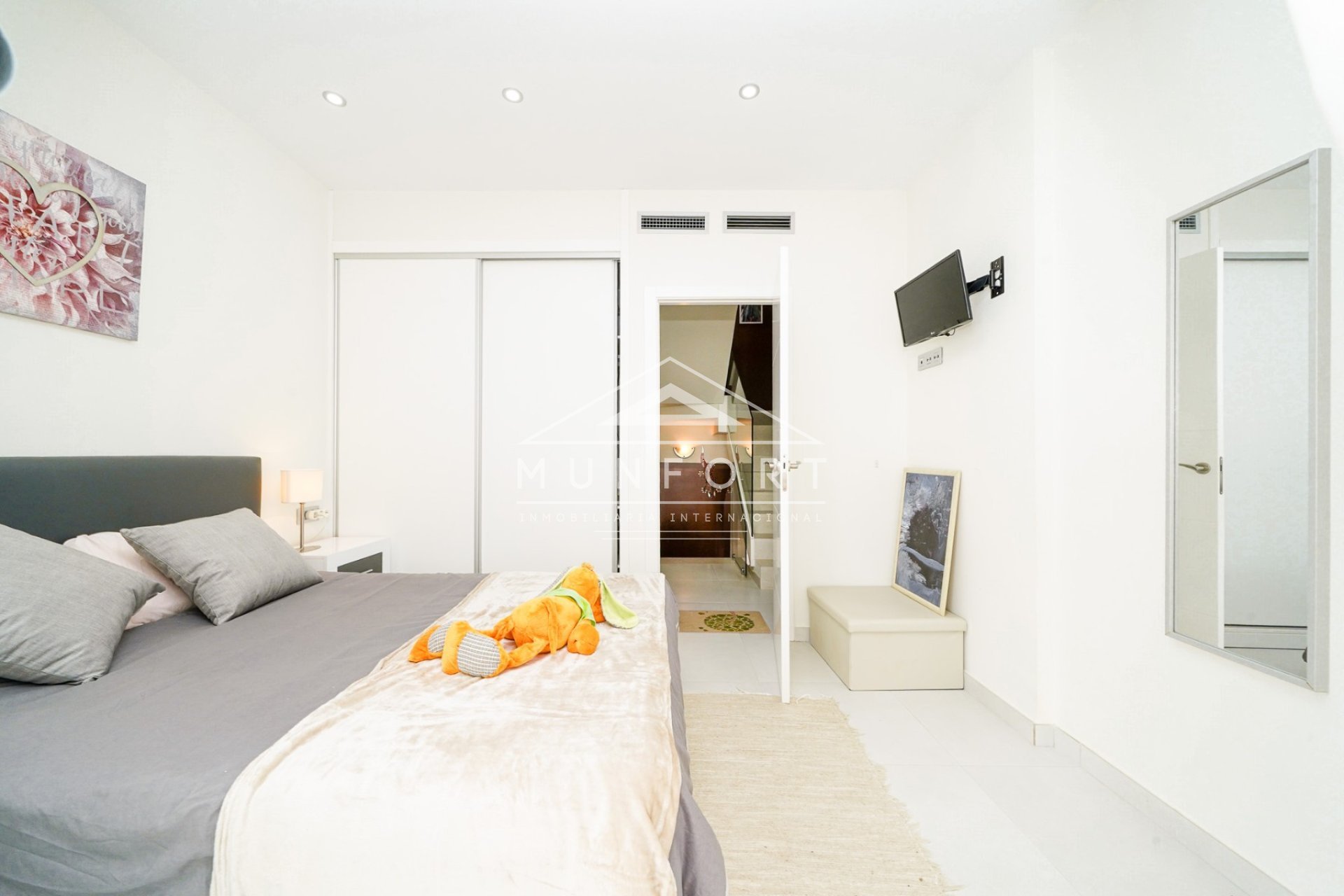 Resale - Villas -
Rojales