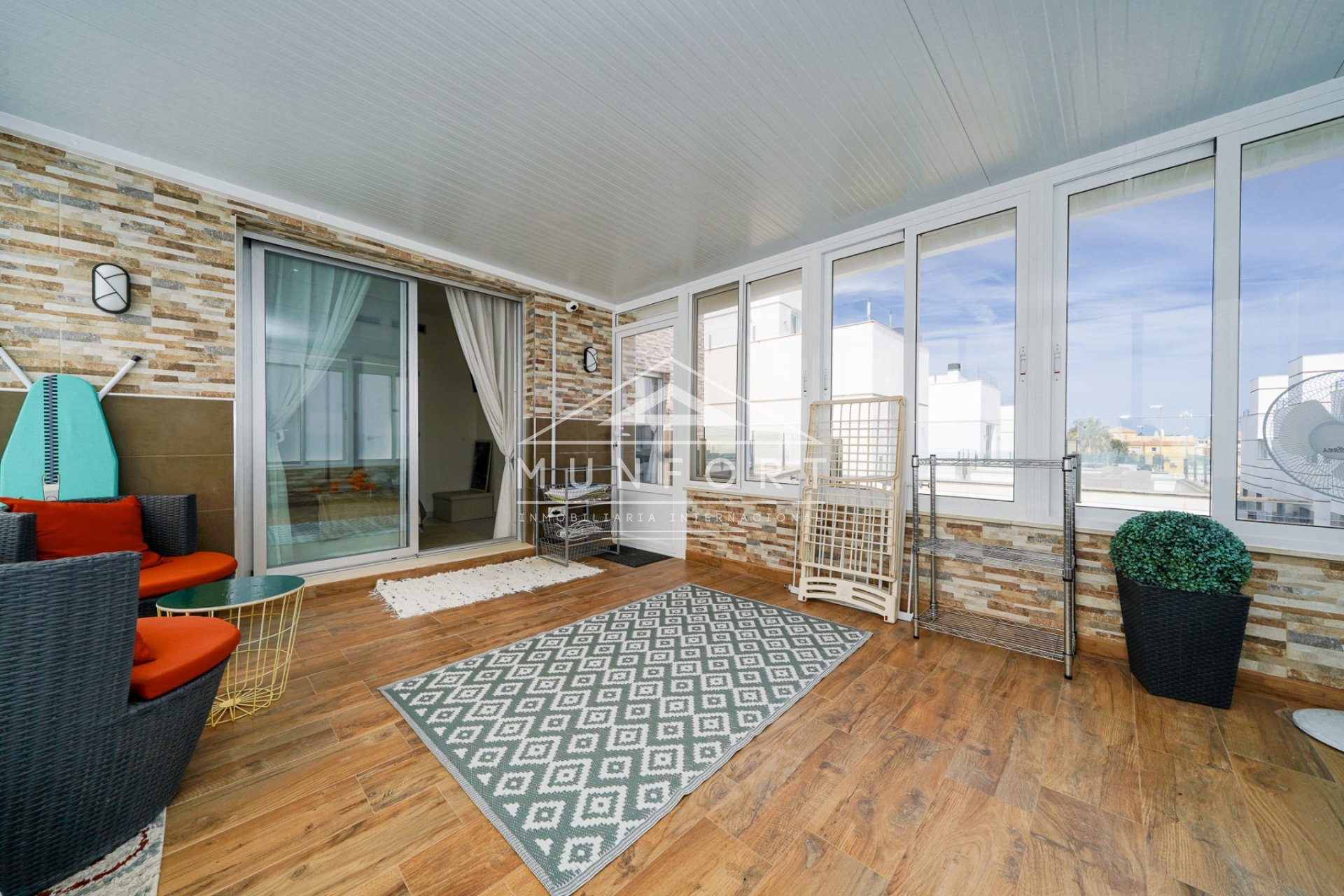 Resale - Villas -
Rojales