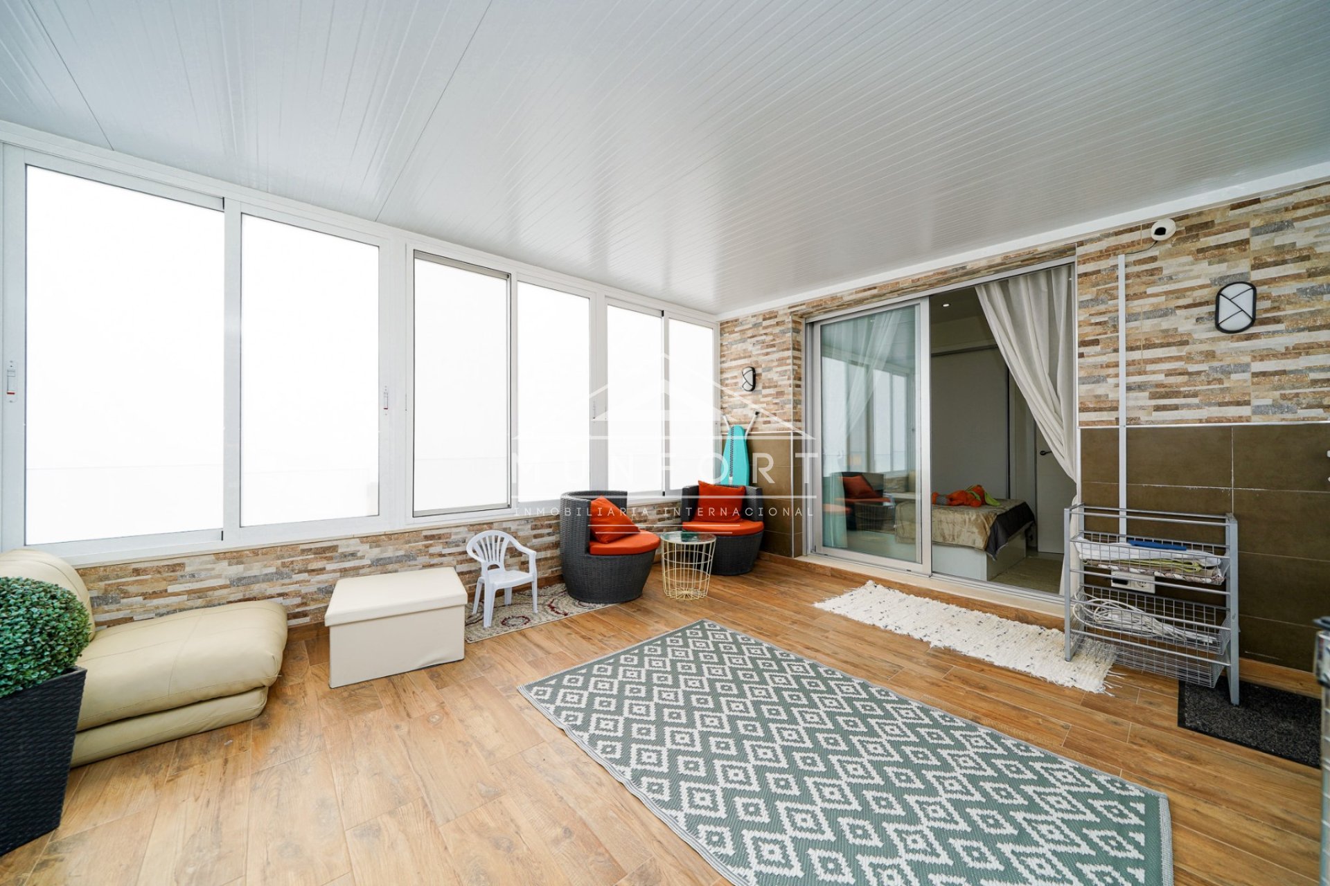 Resale - Villas -
Rojales