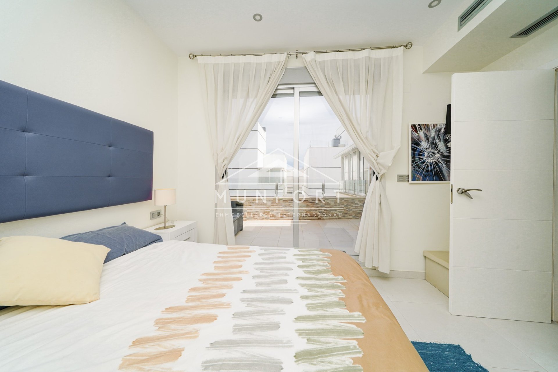 Resale - Villas -
Rojales