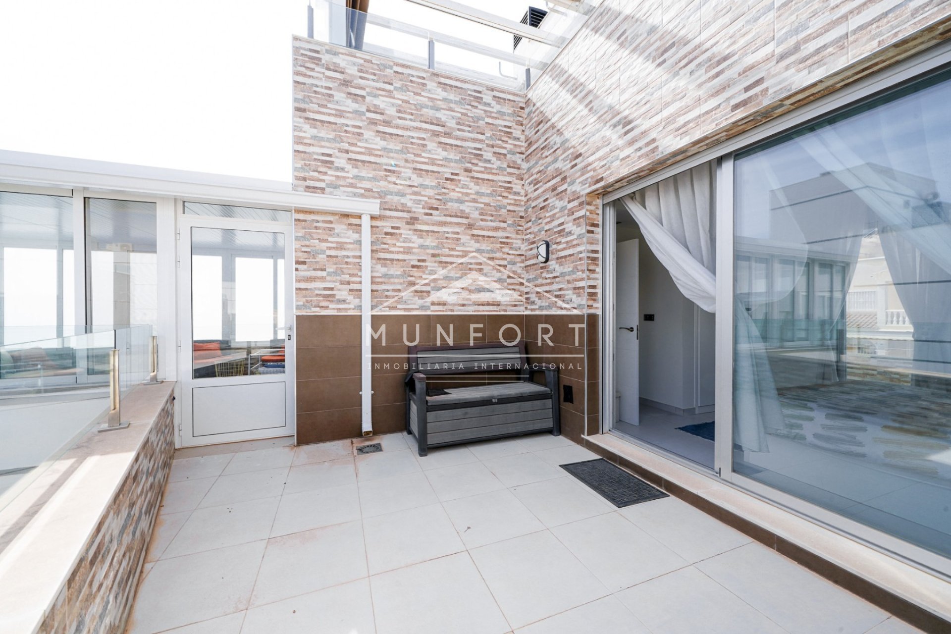 Resale - Villas -
Rojales