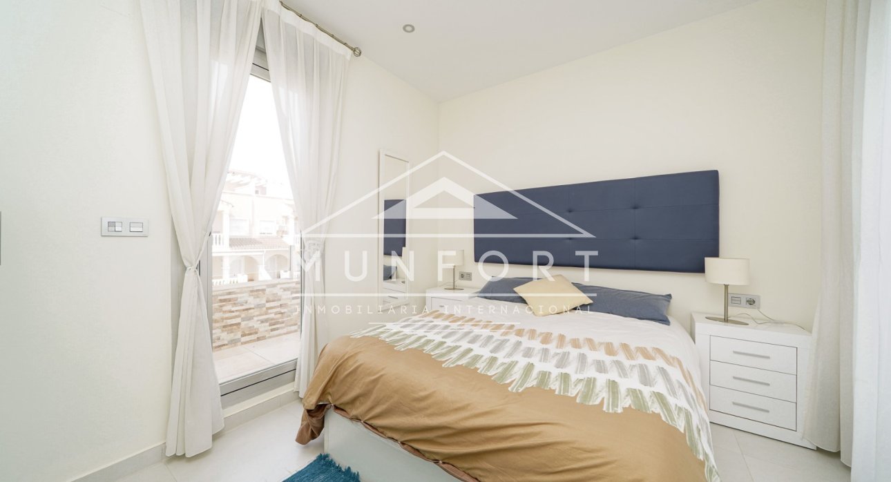 Resale - Villas -
Rojales