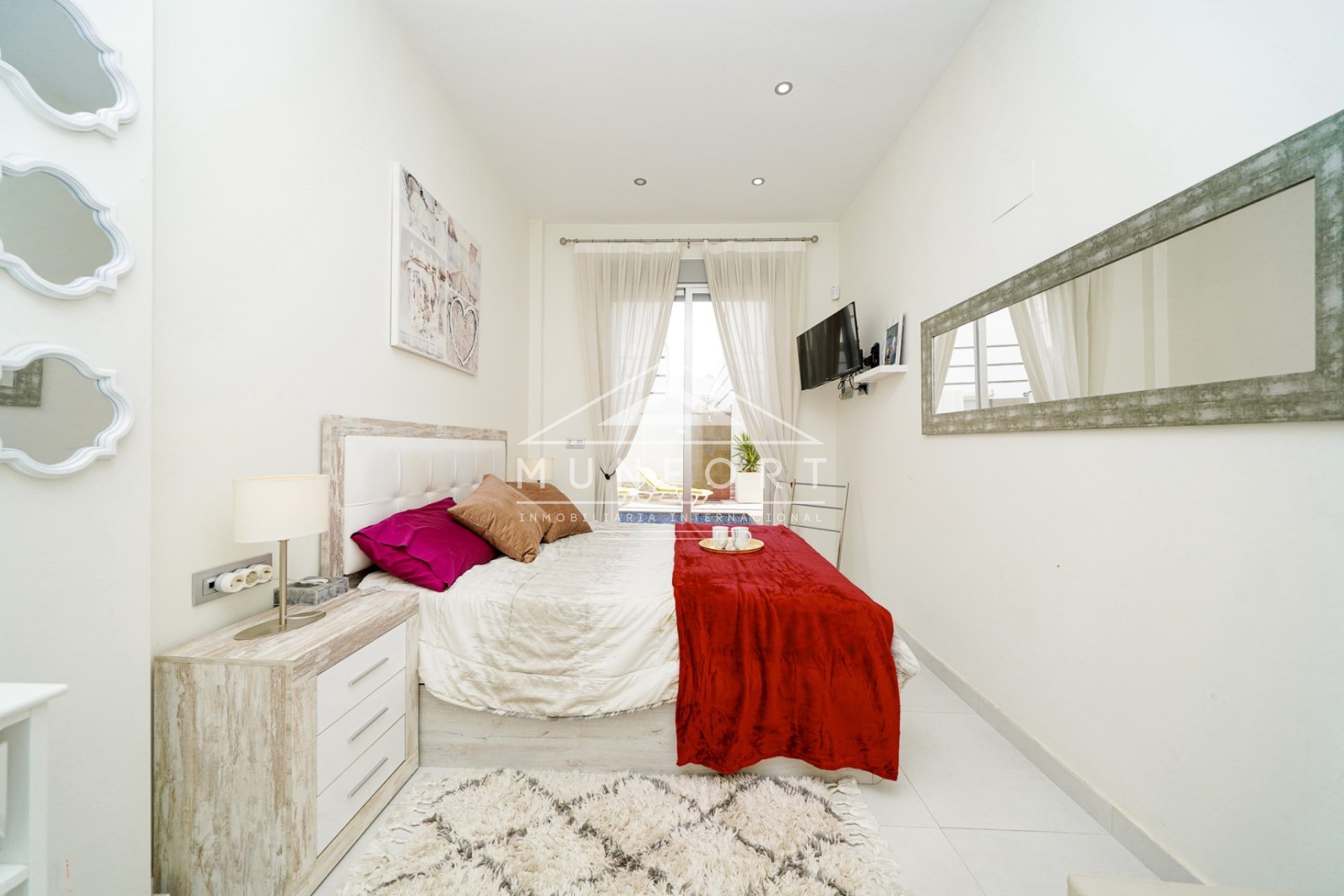 Resale - Villas -
Rojales