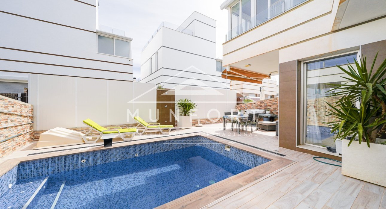 Resale - Villas -
Rojales