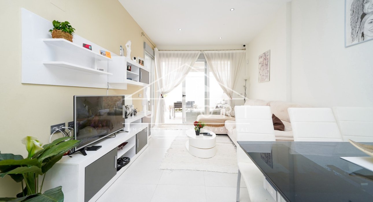 Resale - Villas -
Rojales