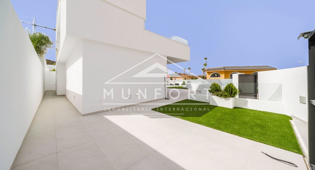 Resale - Villas -
Rojales