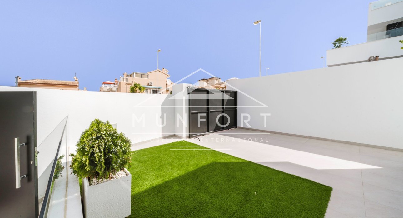 Resale - Villas -
Rojales