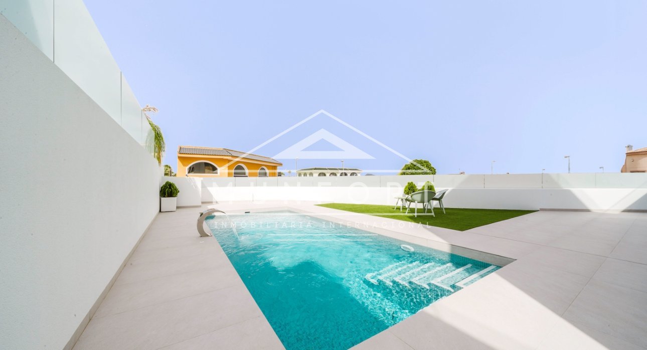 Resale - Villas -
Rojales