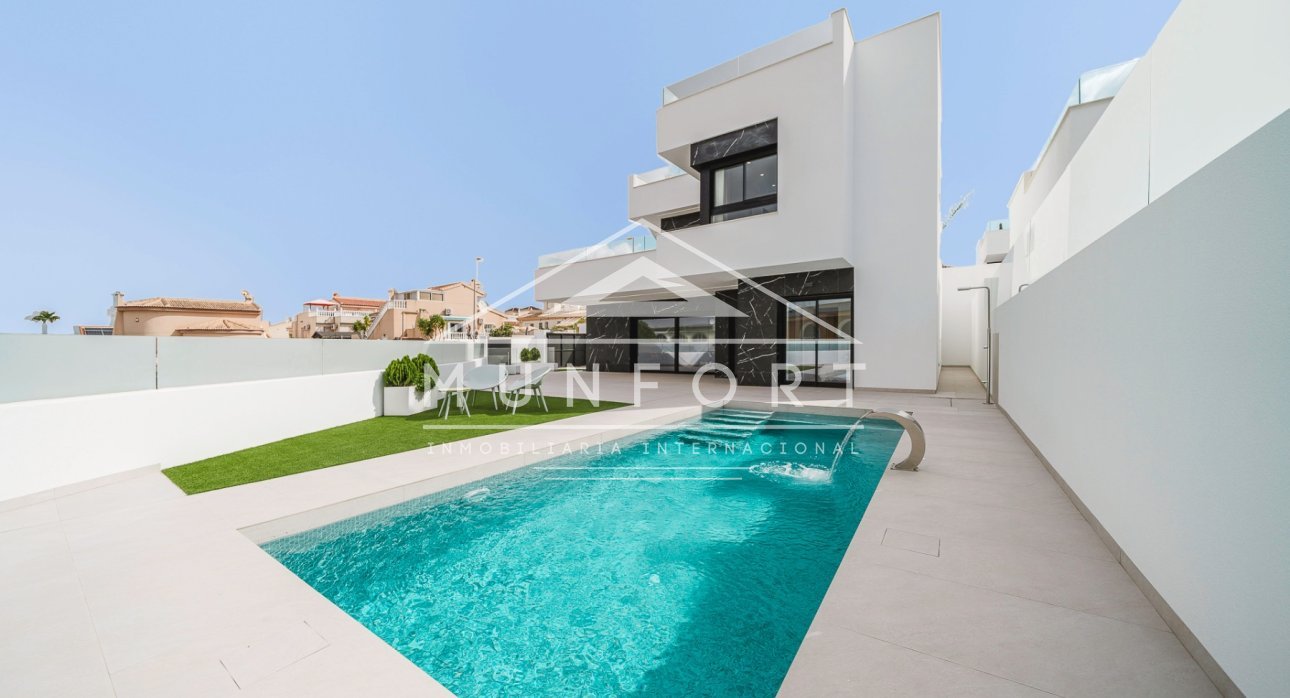 Resale - Villas -
Rojales