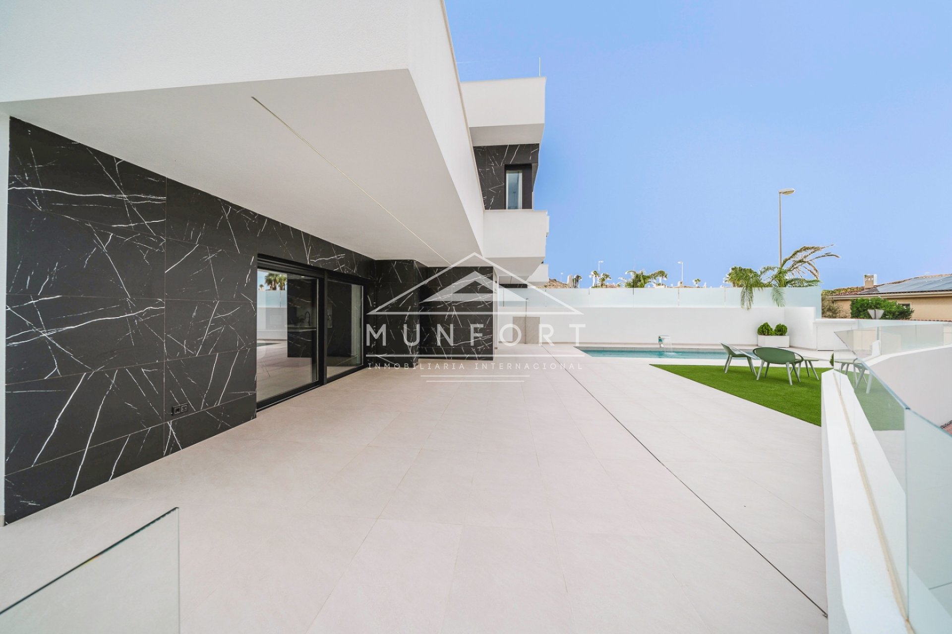 Resale - Villas -
Rojales