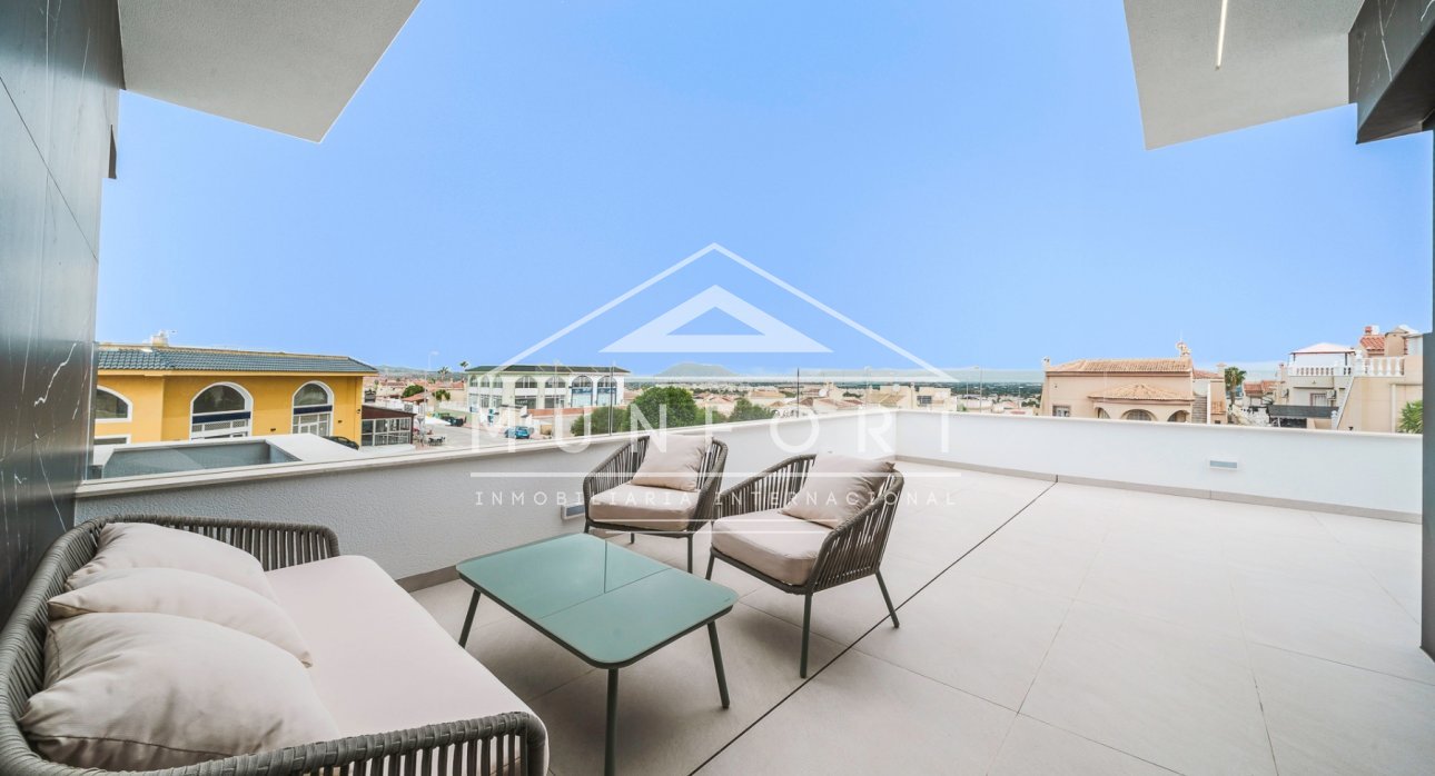 Resale - Villas -
Rojales