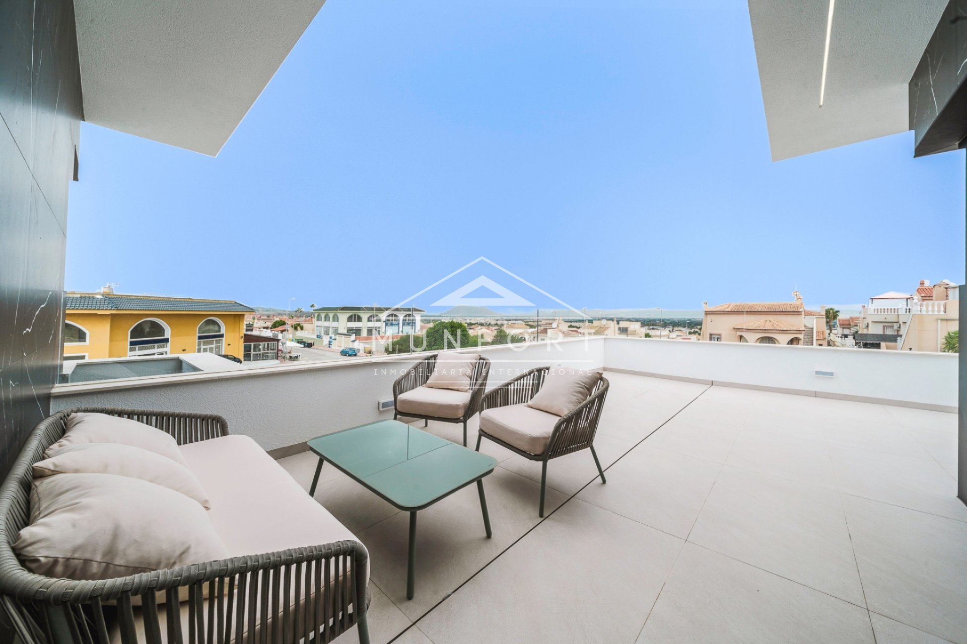 Resale - Villas -
Rojales