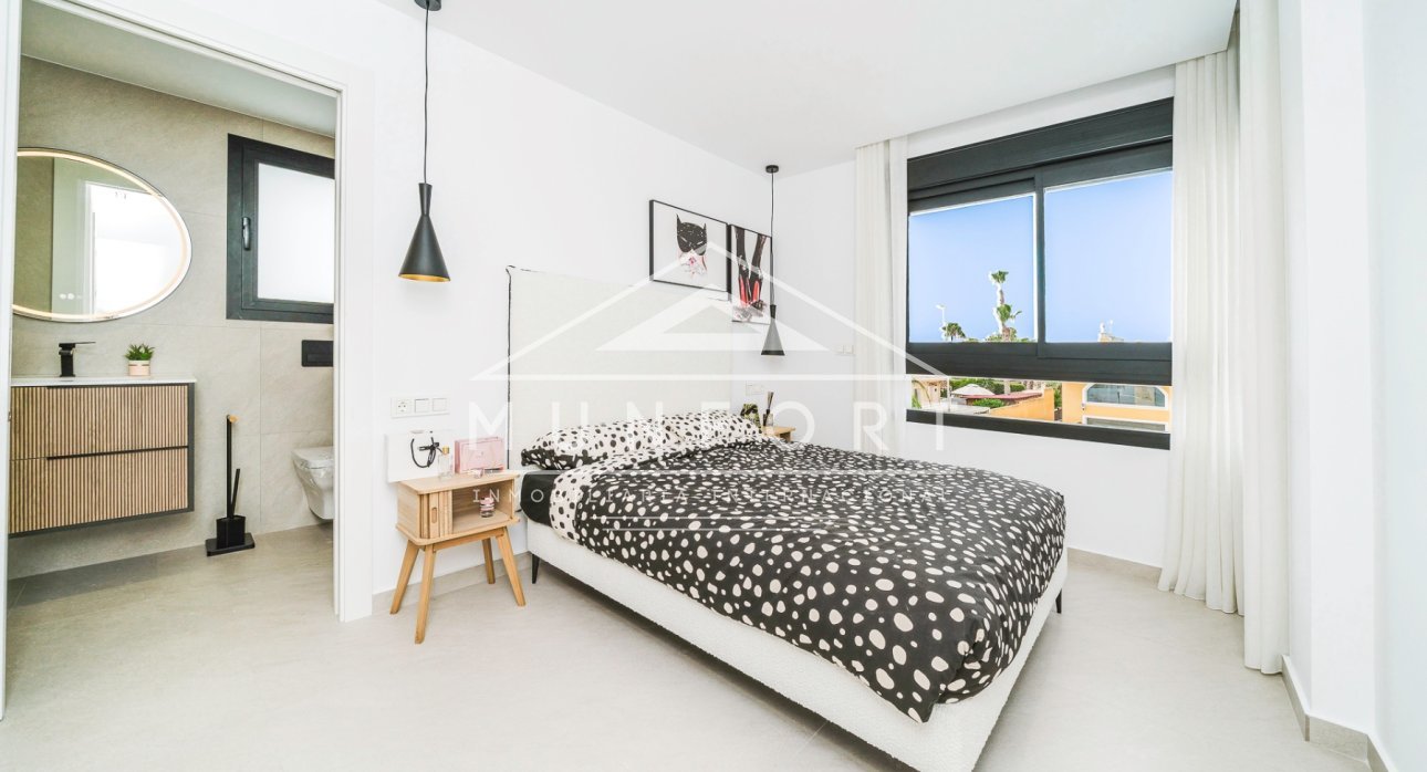 Resale - Villas -
Rojales