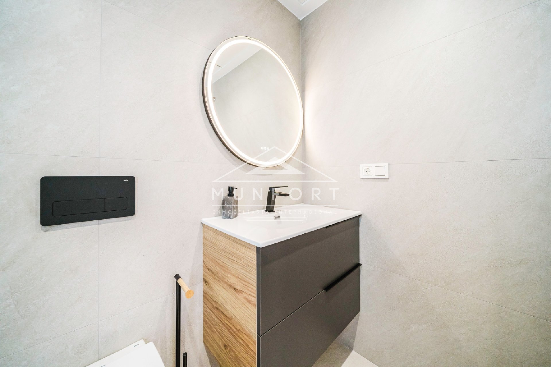 Resale - Villas -
Rojales