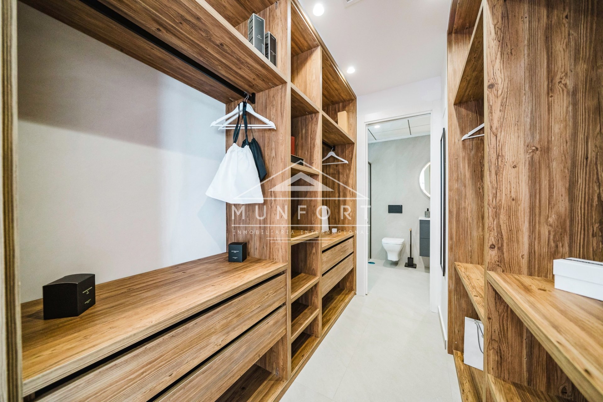 Resale - Villas -
Rojales