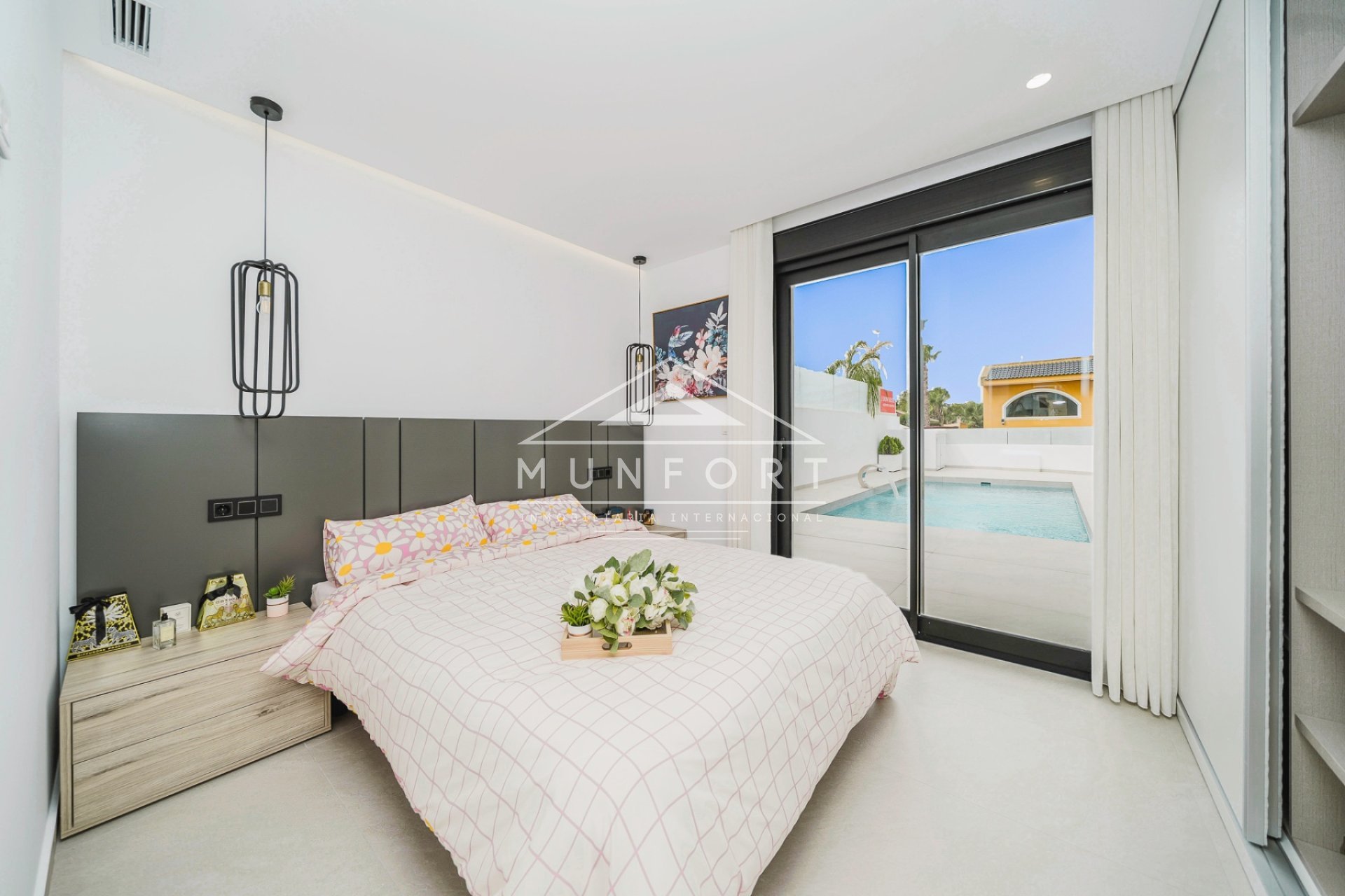 Resale - Villas -
Rojales