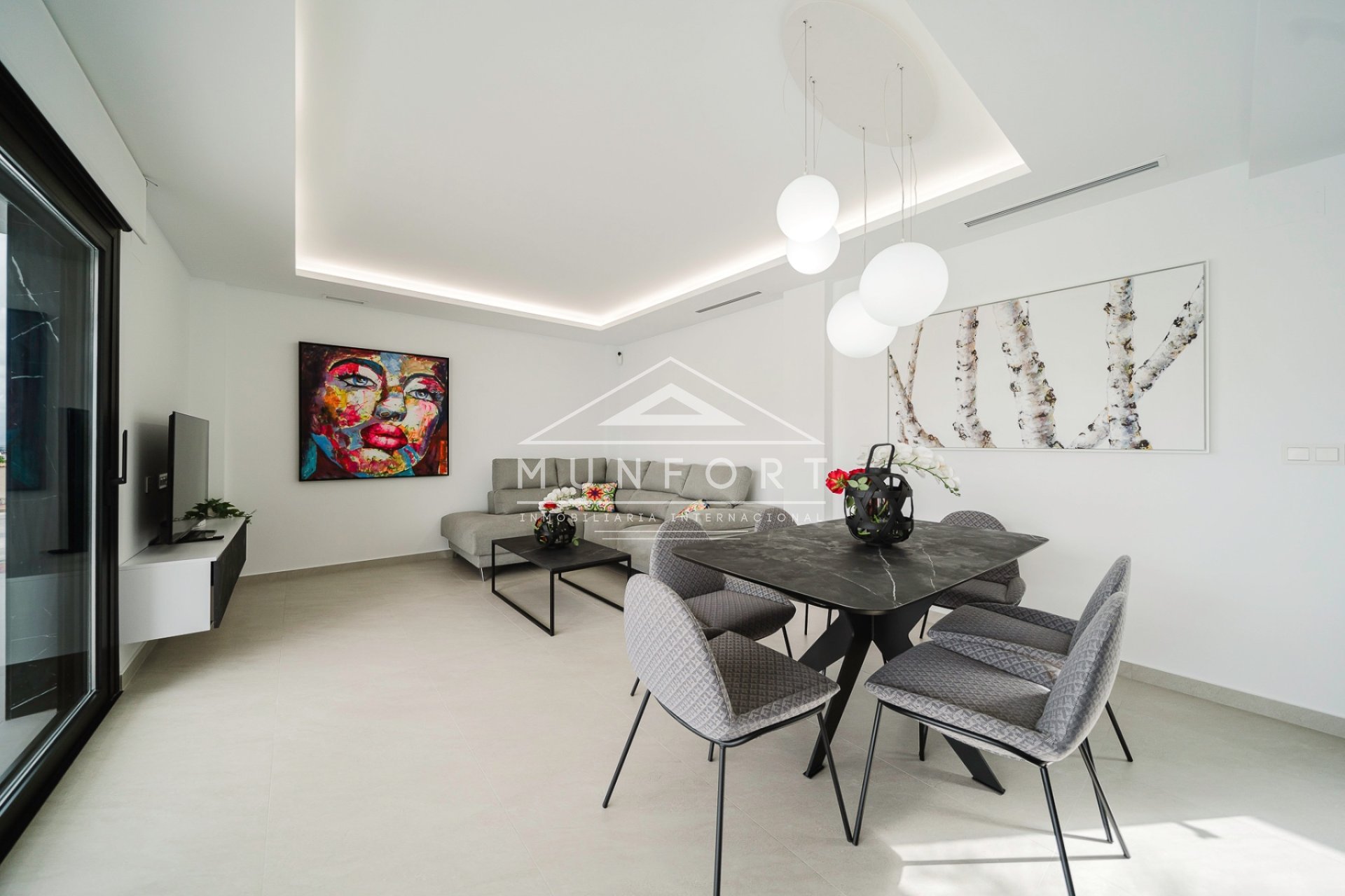 Resale - Villas -
Rojales