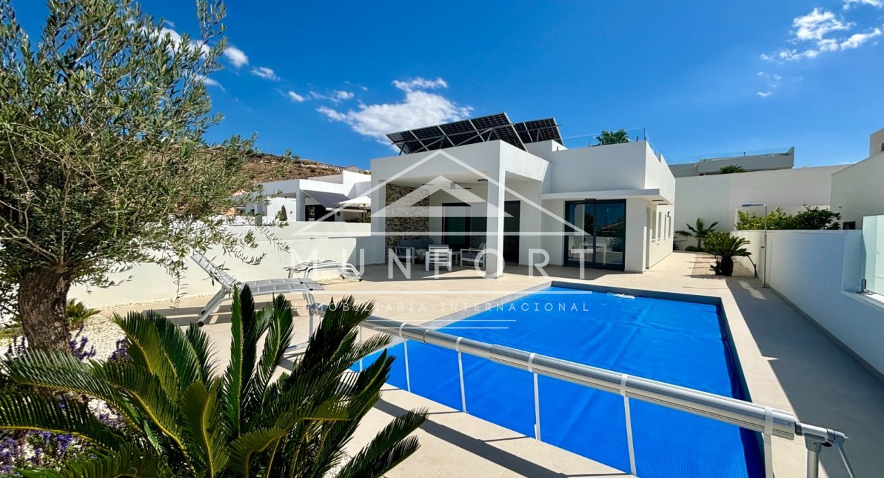 Resale - Villas -
Rojales