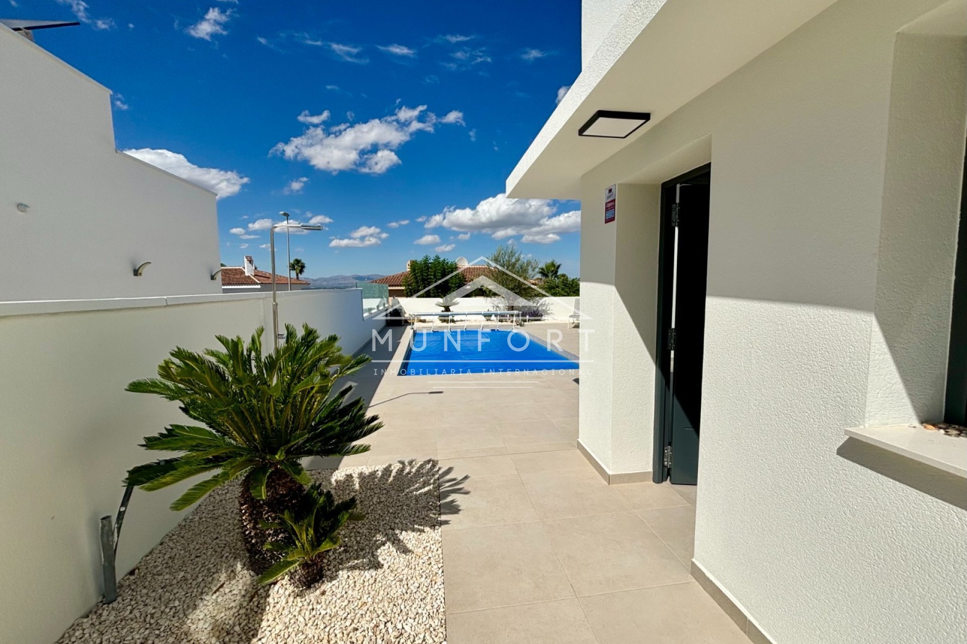 Resale - Villas -
Rojales