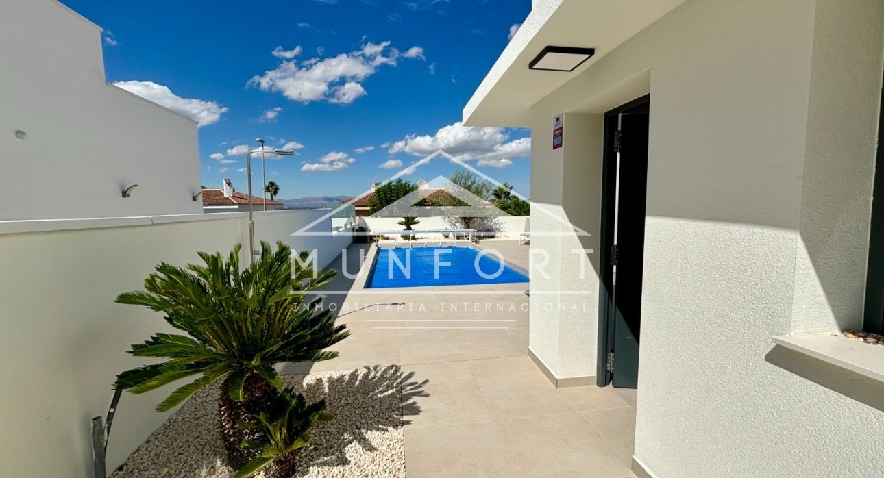 Resale - Villas -
Rojales