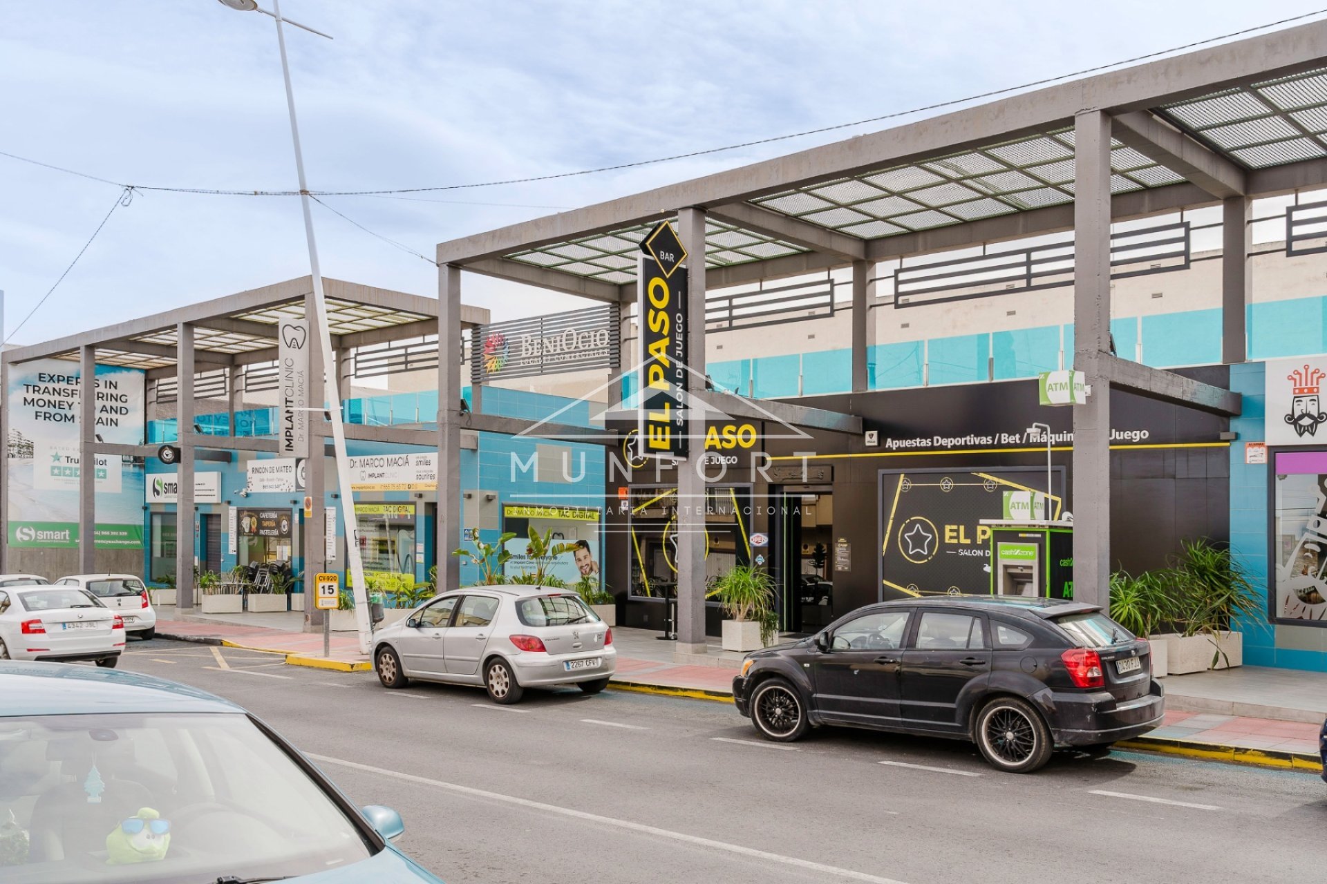 Resale - Villas -
Rojales