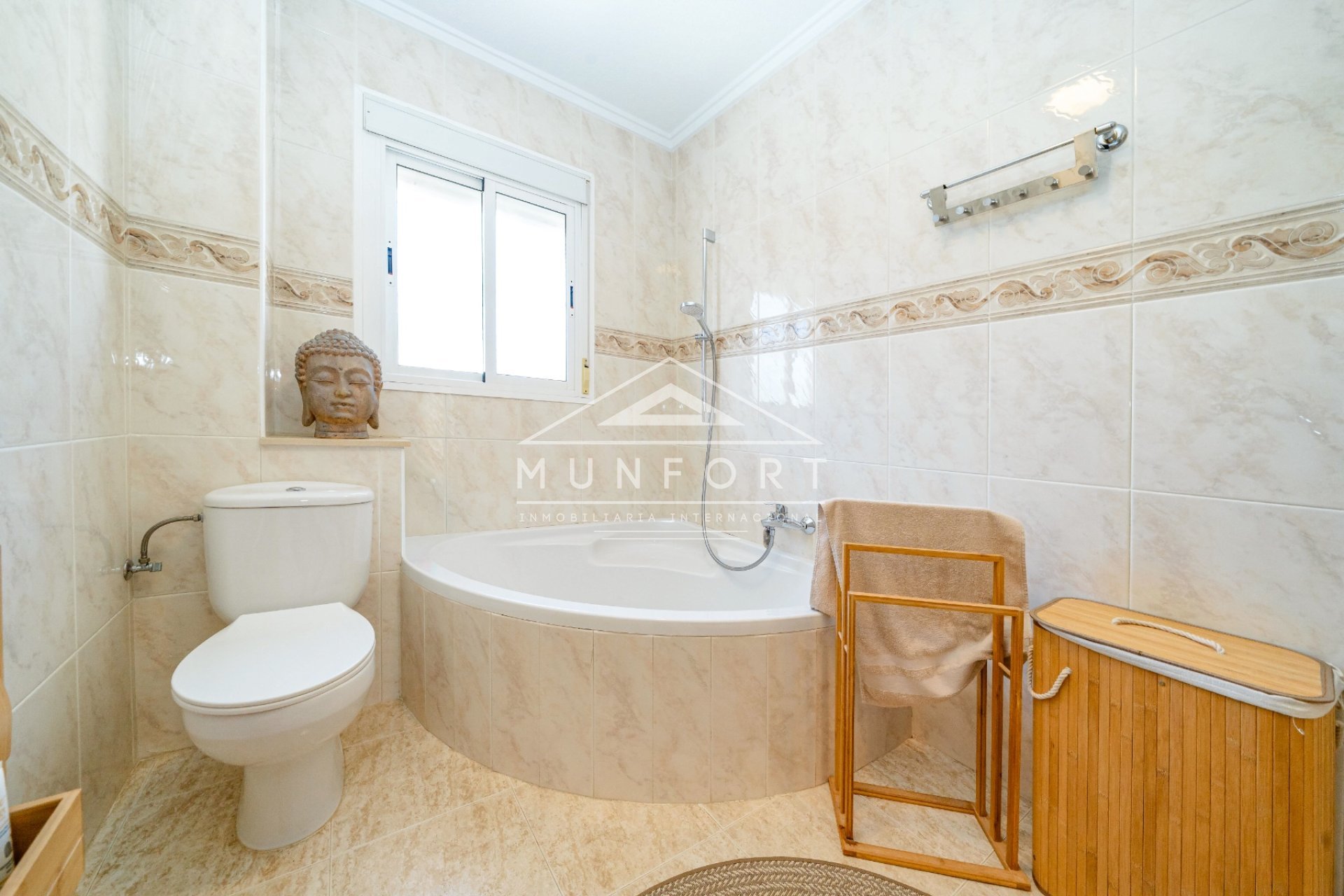 Resale - Villas -
Rojales