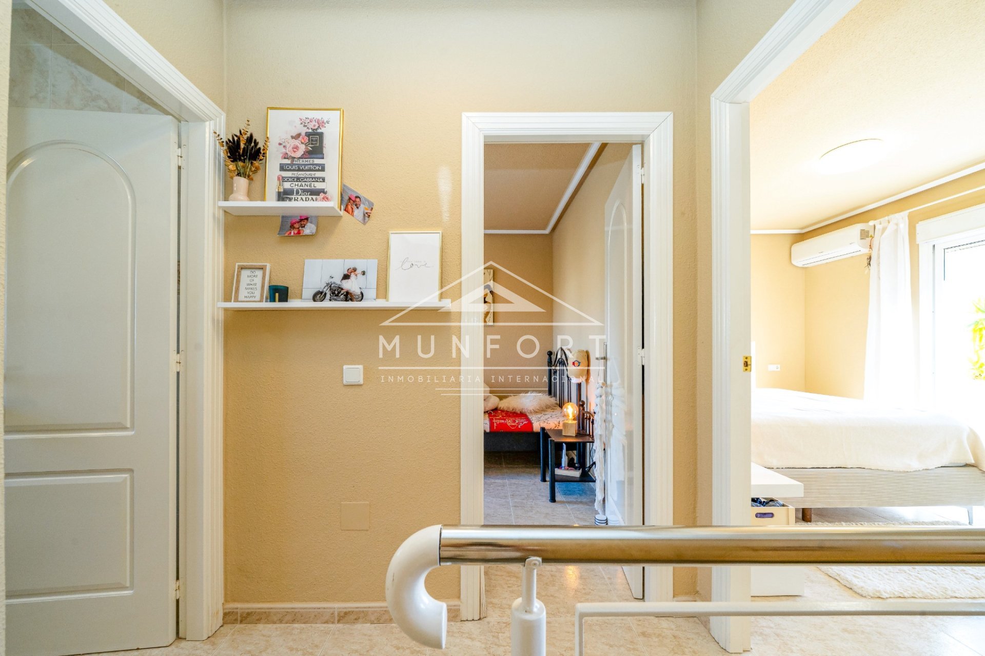 Resale - Villas -
Rojales