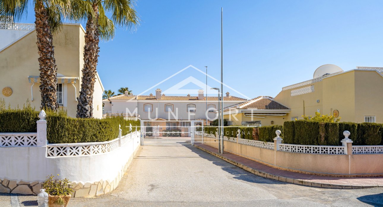 Resale - Villas -
Rojales