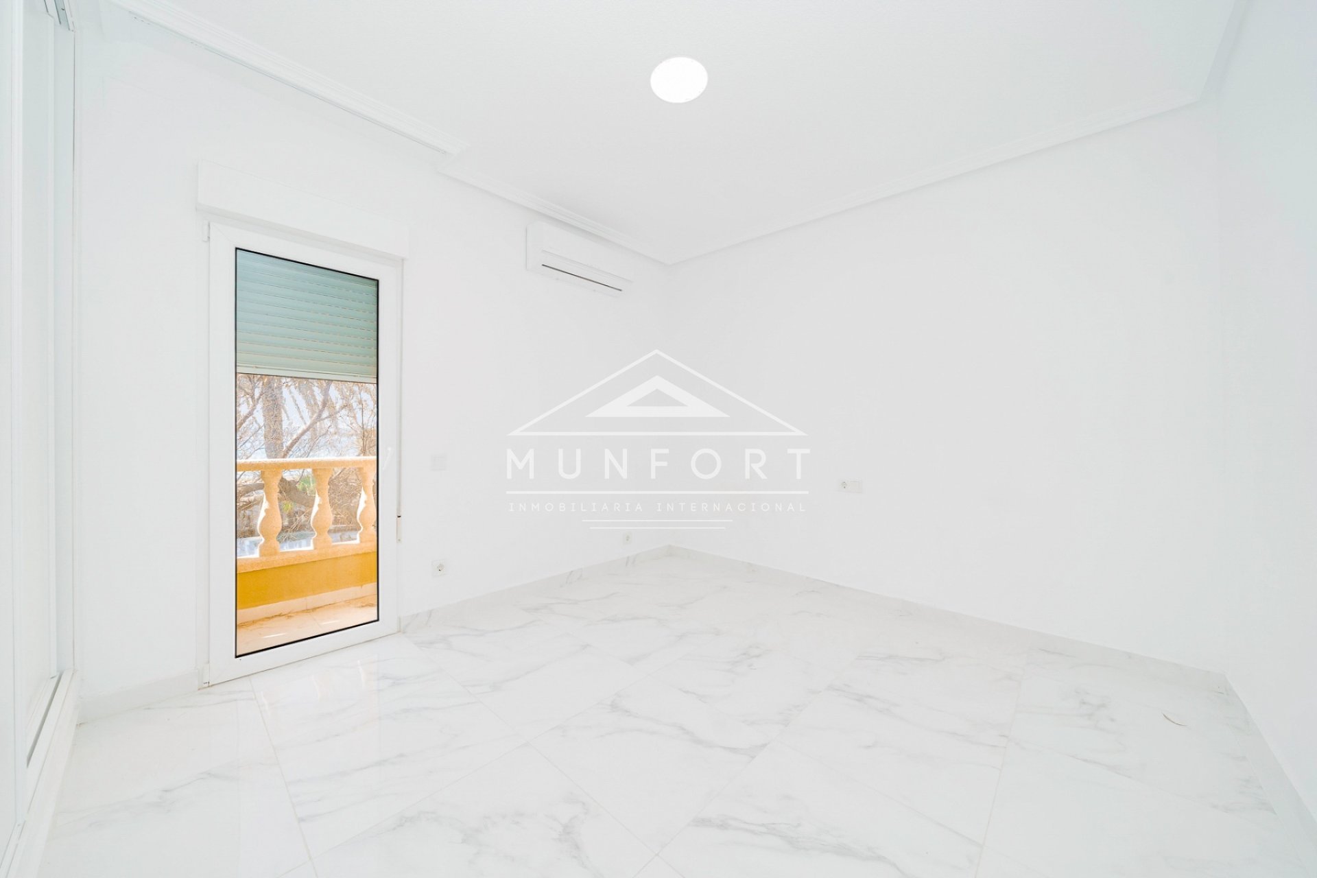 Resale - Villas -
San Javier - La Manga del Mar Menor