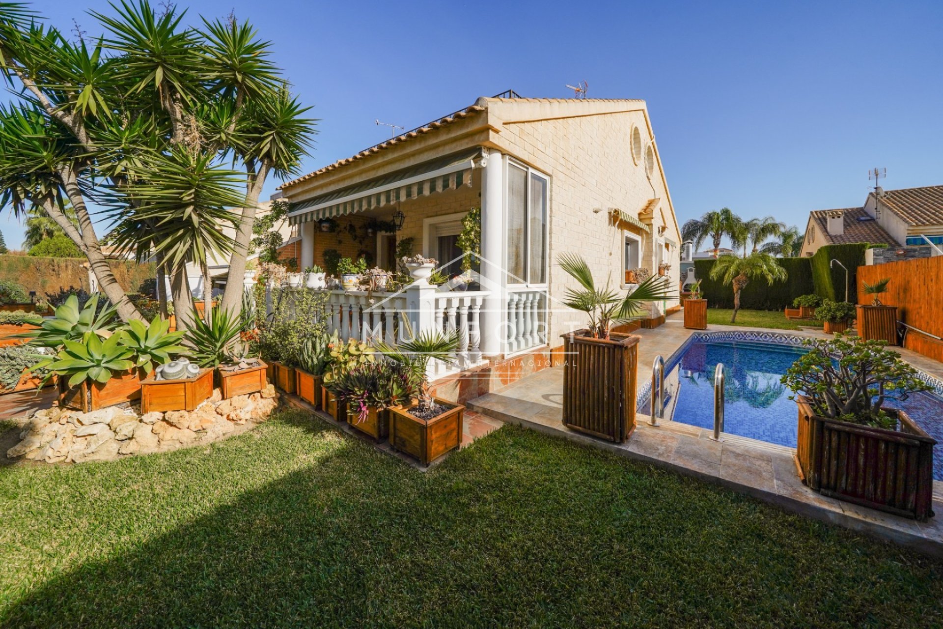 Resale - Villas -
San Javier